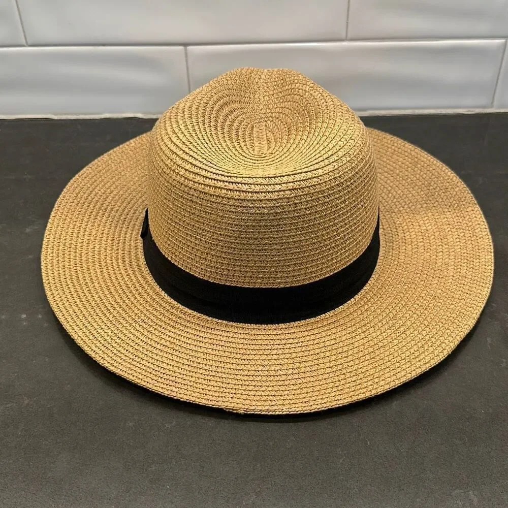 Panama Hats Wide Brim Beach Hat Ladies Straw Sun Hat-NWOT